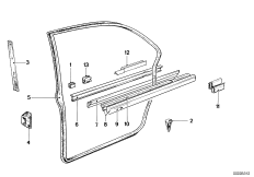 Уплотнитель двери сзади